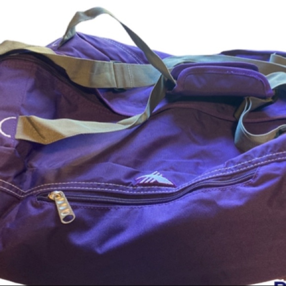 Purple duffle bag, Med size, with case